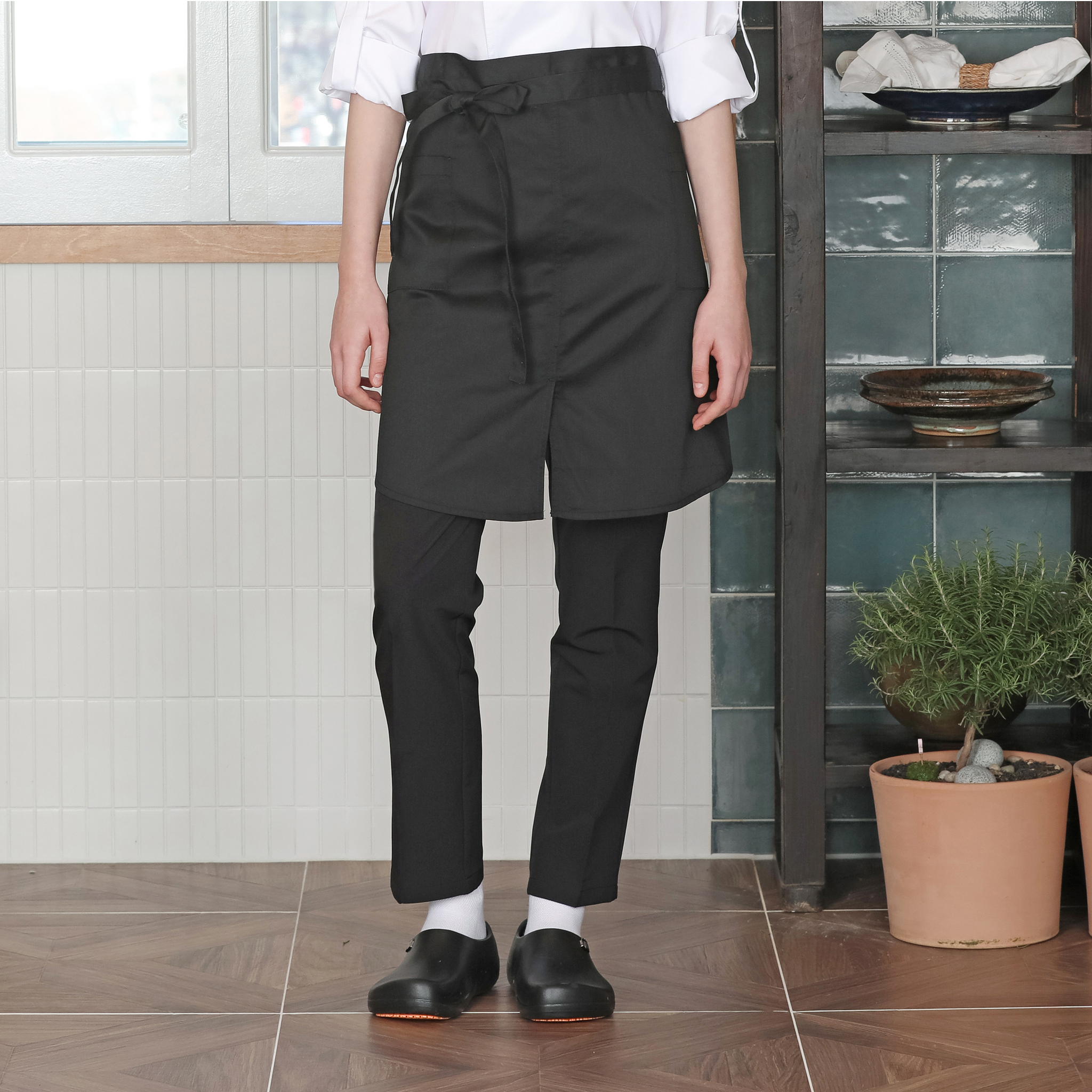 블랙 라운드 앞트임 허리 앞치마