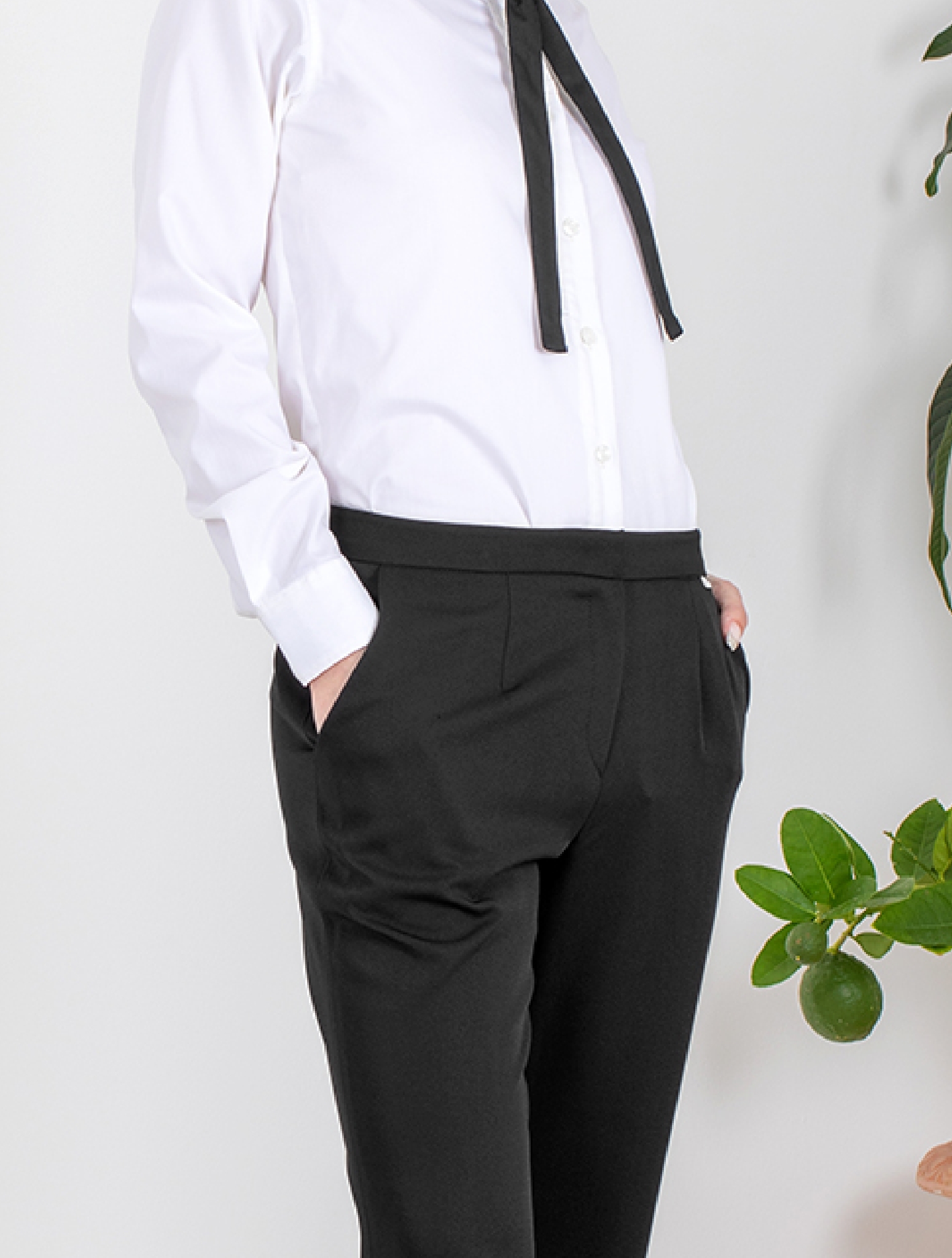 여성용 블랙 양쪽 허리밴드 바지