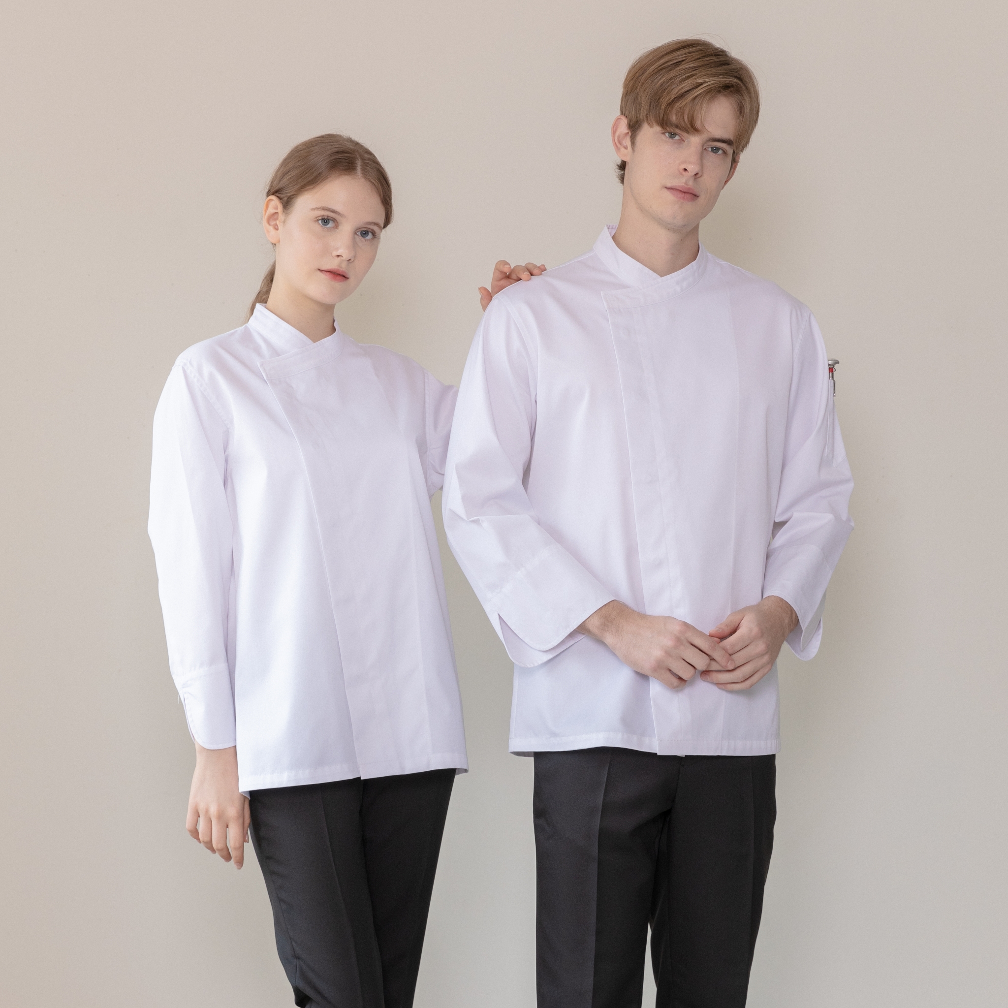 화이트 히든 오마르 칠부 쉐프복